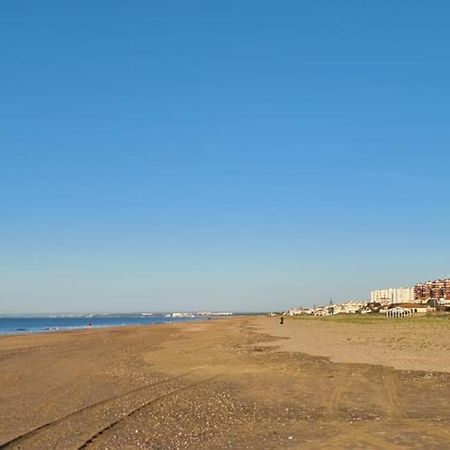 Piso De 3 Habitaciones En El Centro De Punta Umbria Recien Renovado! Экстерьер фото